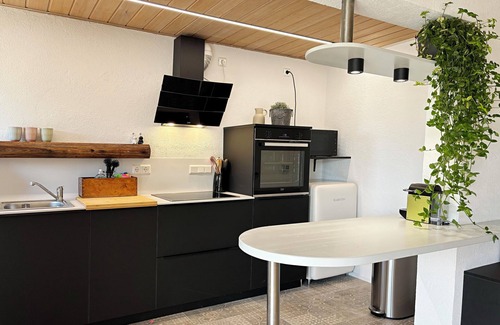 Uehlingen-Birkendorf Apartment | Owl hatch