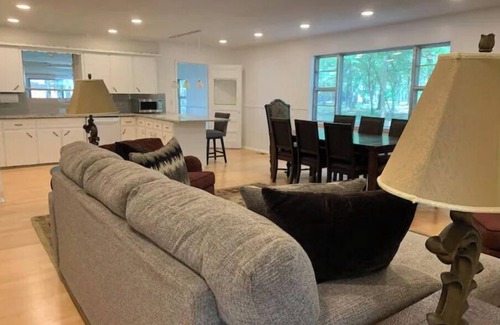Hoyt House | Owl Hoot Lake Retreat- Dock, beach & wooded spring/summer haven!
