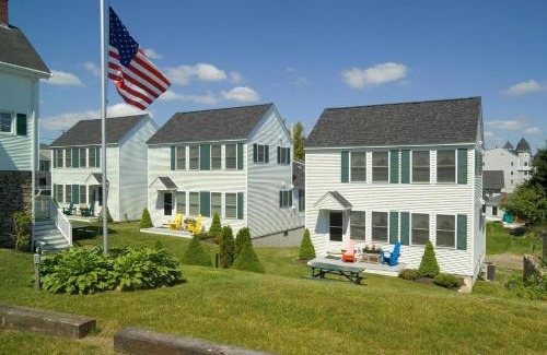 York Beach House | Owls Head Cottage at One Long Beach