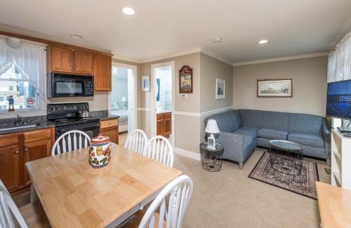 York Beach House | Owls Head Cottage at One Long Beach