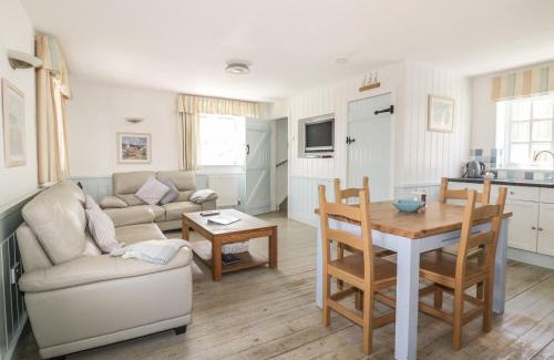 Gorran House | Owls Roost