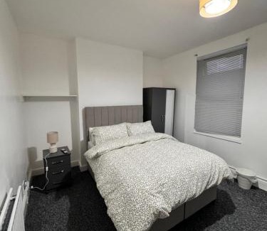 West Ham House | Oxborne Rooms UK - Plaistow