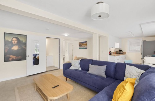 Alta Heights Apartment | Oxbow quiet sabbatical get away.
