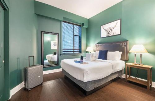 Downtown Seattle Apartment | Oxford Apartment by At Mine Hospitality