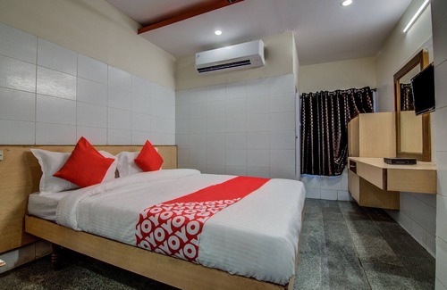 Hyderabad Hotel | OYO 14669 Mayur's Residency