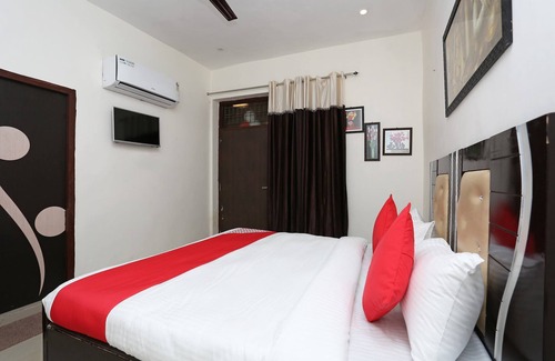 Meerut Hotel | OYO 17443 Tirupati Residency