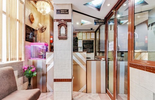 Puri Hotel | OYO 45069 MSM Residency