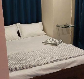 Surat Hotel | OYO 70084 Hotel Blue Sky