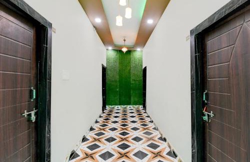 Phulpur Hotel | OYO 80688 Rajaram Singh Blessing Garden And Hotel
