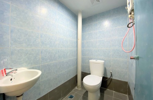 Kampung Sungai Nibong Hotel | OYO 89540 B Hotel Penang