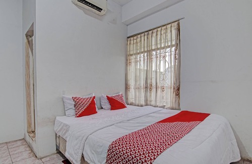 Jago Hotel | OYO 92746 Wisma 35NearTaman Wisata Polong Jopang