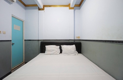 Tulungagung Hotel | OYO 93628 Scorpion Guest House & Beach