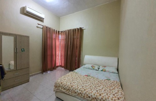 Wakaf Che Yeh House | OYO HOME 90280 Darussalam Homestay