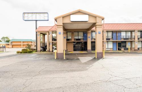 Bossier City Hotel | OYO Hotel Bossier City LA - Red River