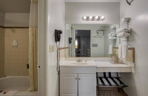 Heber Springs Hotel | OYO Hotel Heber Springs Lakeside