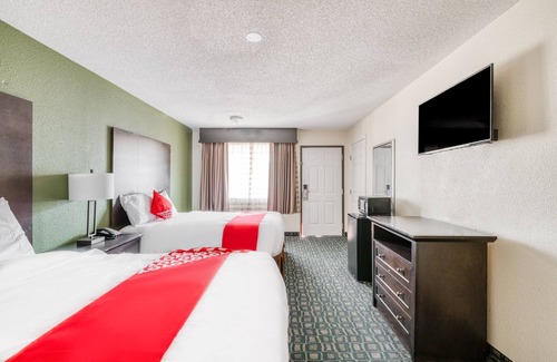 Rosenberg Hotel | OYO Hotel Rosenberg TX I-69