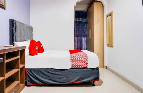 Cileunyi Hotel | OYO Life 91994 Sawerigading Jatinangor Syariah