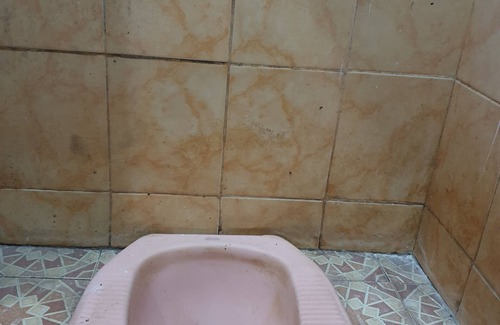 Dinoyo Hotel | OYO Life 92620 Syfa Kost