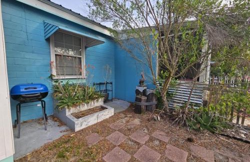 Lanark Village House | Oyster Bay Bungalow