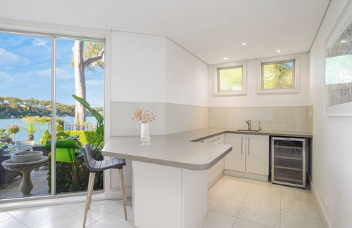 Oyster Bay House | Oyster Bay · Luxury House Pier & Seaview