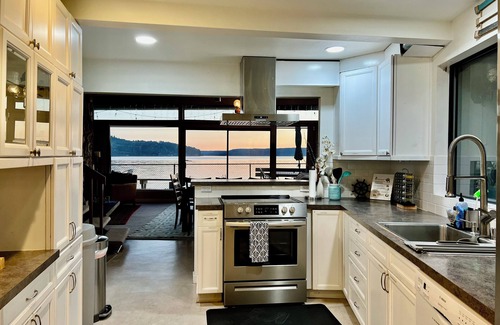 Mason County House | Oyster Paradise Beach House in Tahuya, Hood Canal