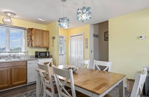 Chincoteague Cottage | Oystercatcher - Pet Friendly and Great Views!