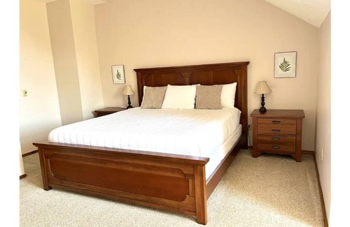 Ponce De Leon Bed & Breakfast | Ozark Misty Morning Suite