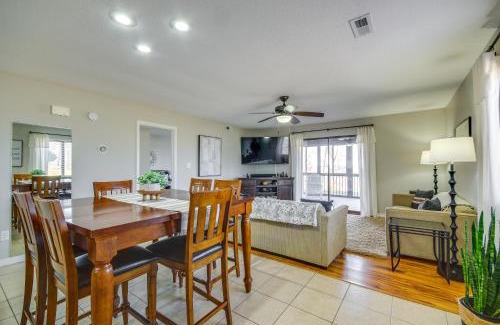 Lake Ozark Apartment | Ozarks Vacation Rental Condo with Lake View!