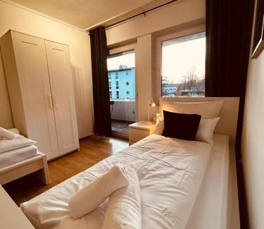 Ibbenbueren Apartment | P1 Teams zentral I150m2 I EG für 6 I Wasch I P I