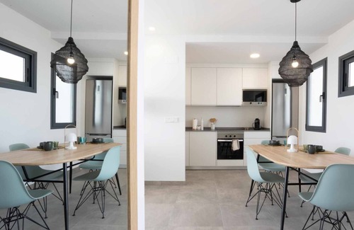 Oliva Apartment | [P2L02]