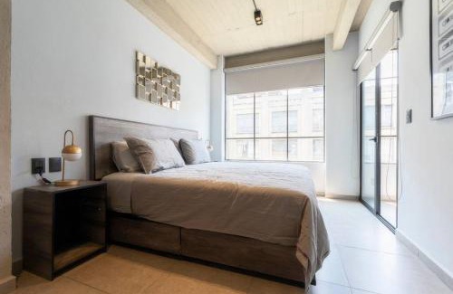 Historic Center Apartment | P302 Zocalo 3bdrm 2bath Rooftop AC