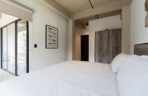 Historic Center Apartment | P302 Zocalo 3bdrm 2bath Rooftop AC