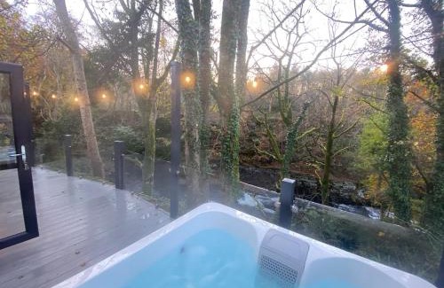 Bethesda Apartment | P59 - Riverstone with hot tub