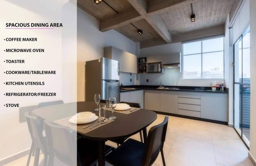 Zona Rosa Apartment | p602 Amazing Rooftop views! 3bdrom 2bath fits 10