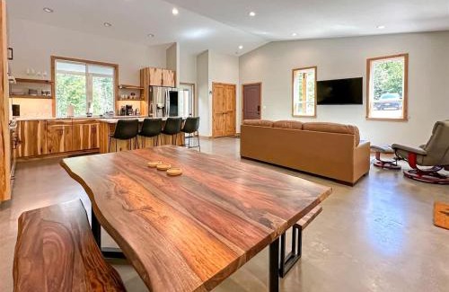 Port Angeles House | Pa Elwha Place