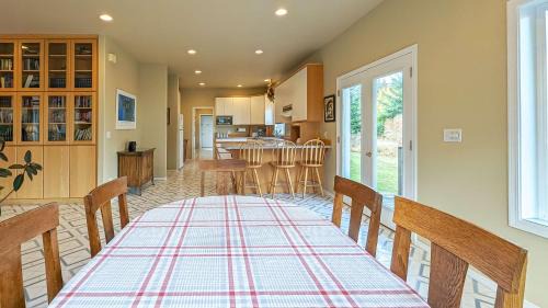 Port Angeles House | PA Harts-Desire