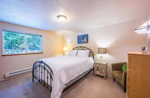 Port Angeles House | PA West Side Paradise