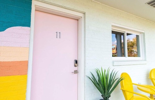 Trenton House | PAC-Man Room #11- 1960 Retro Motel