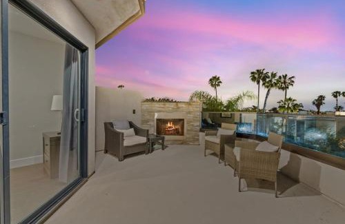 Crown Point House | Pacific Beach Paradise by Cardo - Spacious Retreat