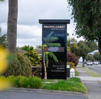 Whakatane Hotel | Pacific Coast Motor Lodge