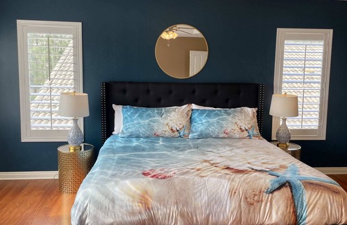 Santa Susana House | Pacific Dreams Simi Valley is a Distinguished 5 BR 2.5 BA that sleeps 8-10.