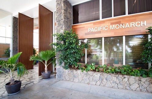 Waikiki Apartment | Pacific Monarch Condos Near Waikiki Beach w/City View & Partial Ocean View