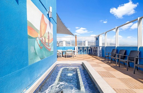 Waikiki Apartment | Pacific Monarch Condos Near Waikiki Beach w/City View & Partial Ocean View