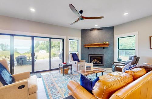 Pacific Beach House | Pacific Paradise