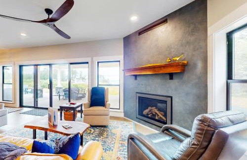 Pacific Beach House | Pacific Paradise
