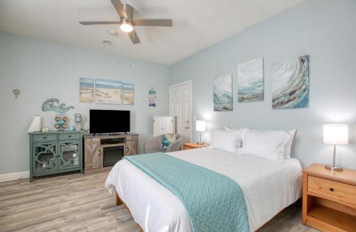 Oceano House | Pacific Plaza #505 - Coastal Gem Studio - StudioD-Q