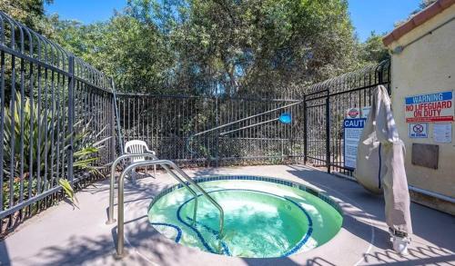 Oceano House | Pacific Plaza #505 - Coastal Gem Studio - StudioD-Q