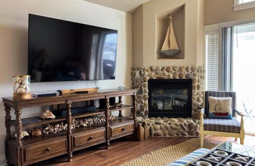Rockaway Beach House | Pacific Vista Lookout