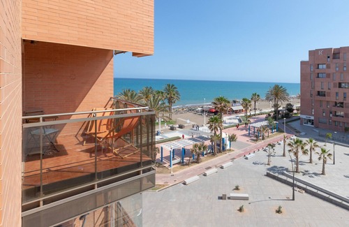 Carretera de Cadiz House | PACIFICO PLAYA - Modern apartment facing the sea in Malaga - Free Wifi