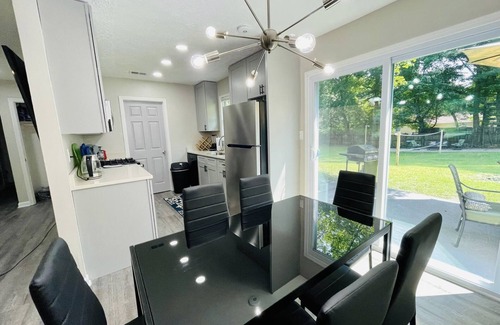 Powder Springs House | ★ PacMan Arcade, Fire Pit, Volleyball, Foosball★